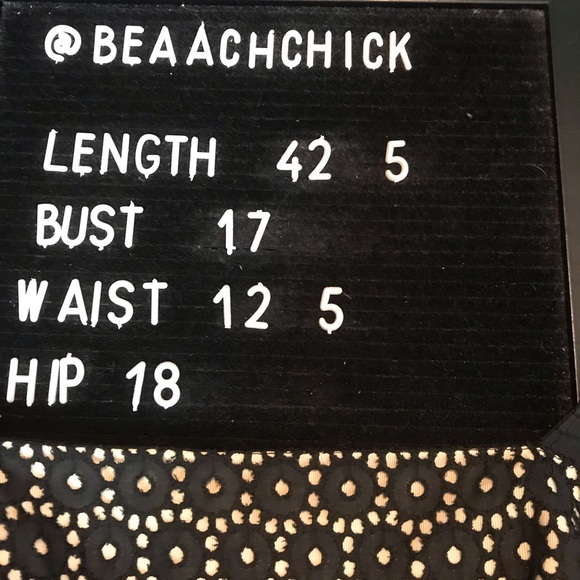 Vintage Lace Wiggle Dress - Picture 6 of 6